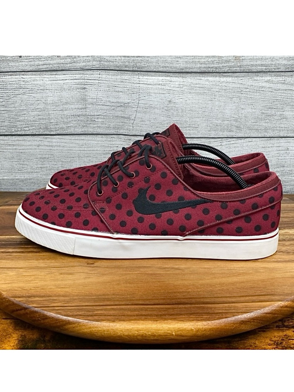 Nike SB Zoom Stefan Janoski Canvas Team Red Polka Dot Shoe 705190-601 Men’s 12